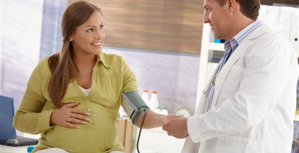 زيارة الطبيب في الشهر الرابع من الحمل