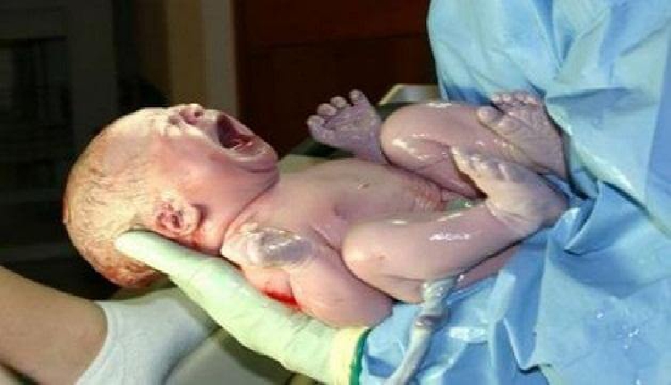 الإفرازات المهبلية بعد الولادة الطبيعية 
